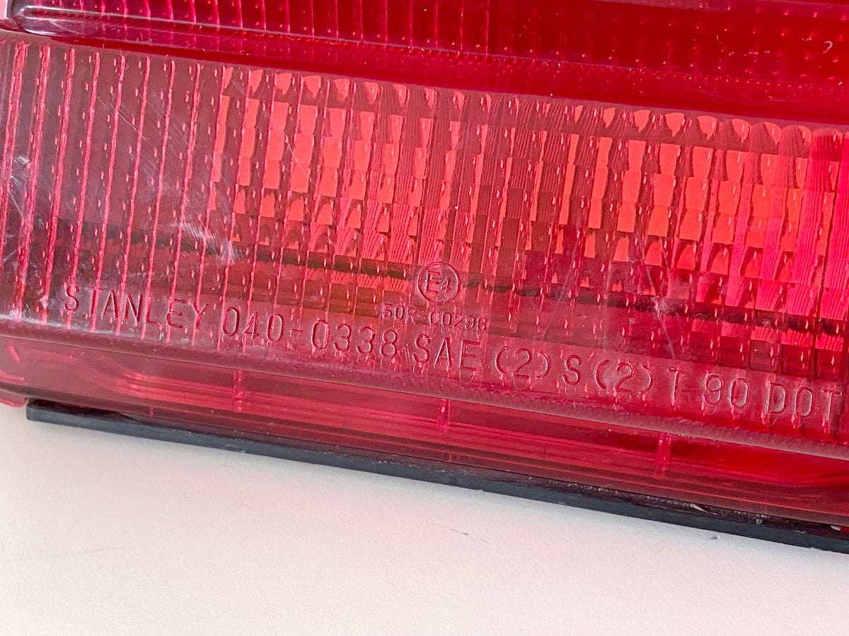 Honda CBR 900 SC28 SC33 Rücklicht 1 Lampe hinten Leuchte 92-97