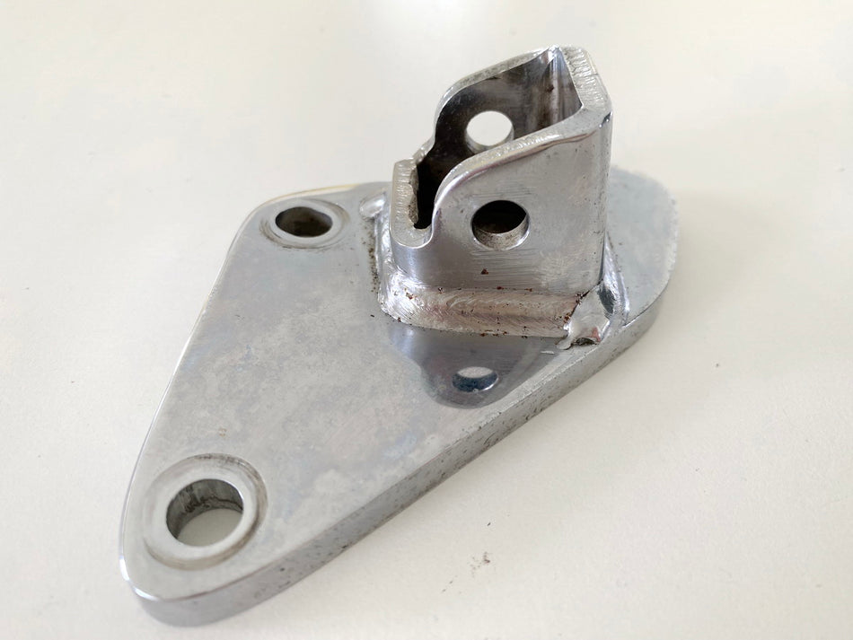 HONDA VT 1100 SC18 Shadow Soporte estribera lado izquierdo conductor Placa de soporte estribera