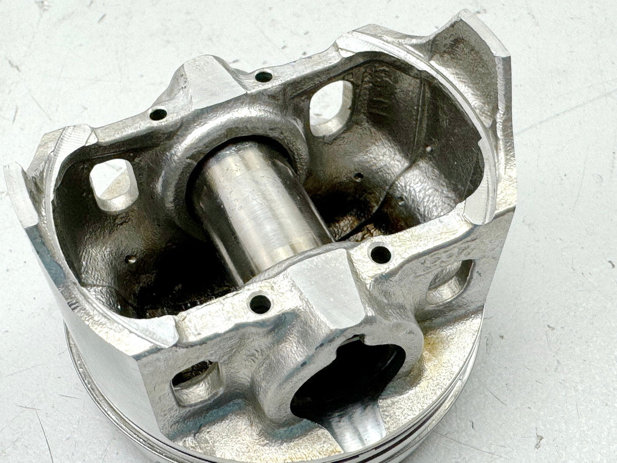KAWASAKI EL 250 B Eliminator Cylinder Piston Cylinder Bank (for Engine)