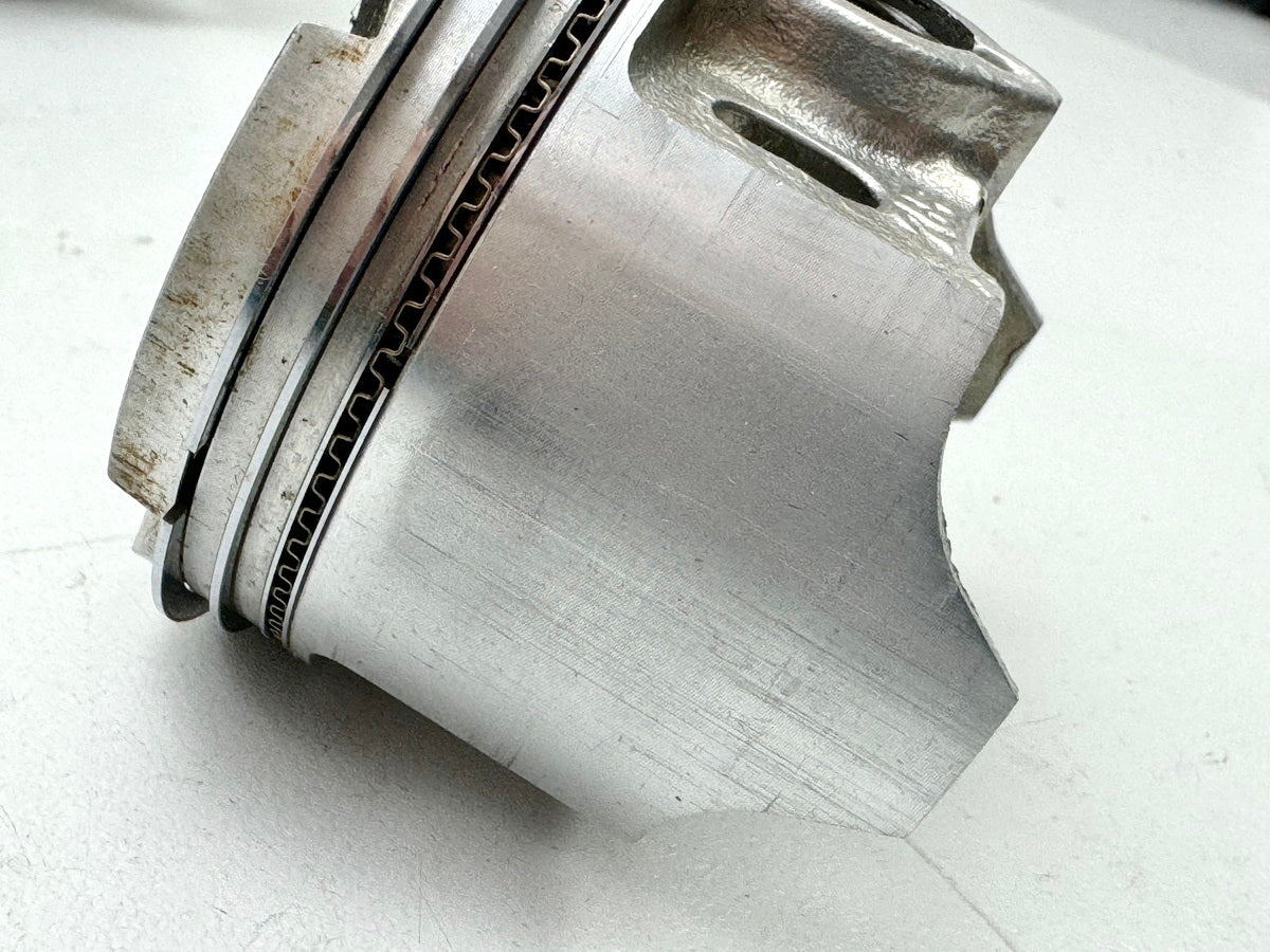 KAWASAKI EL 250 B Eliminator Cylinder Piston Cylinder Bank (for Engine)