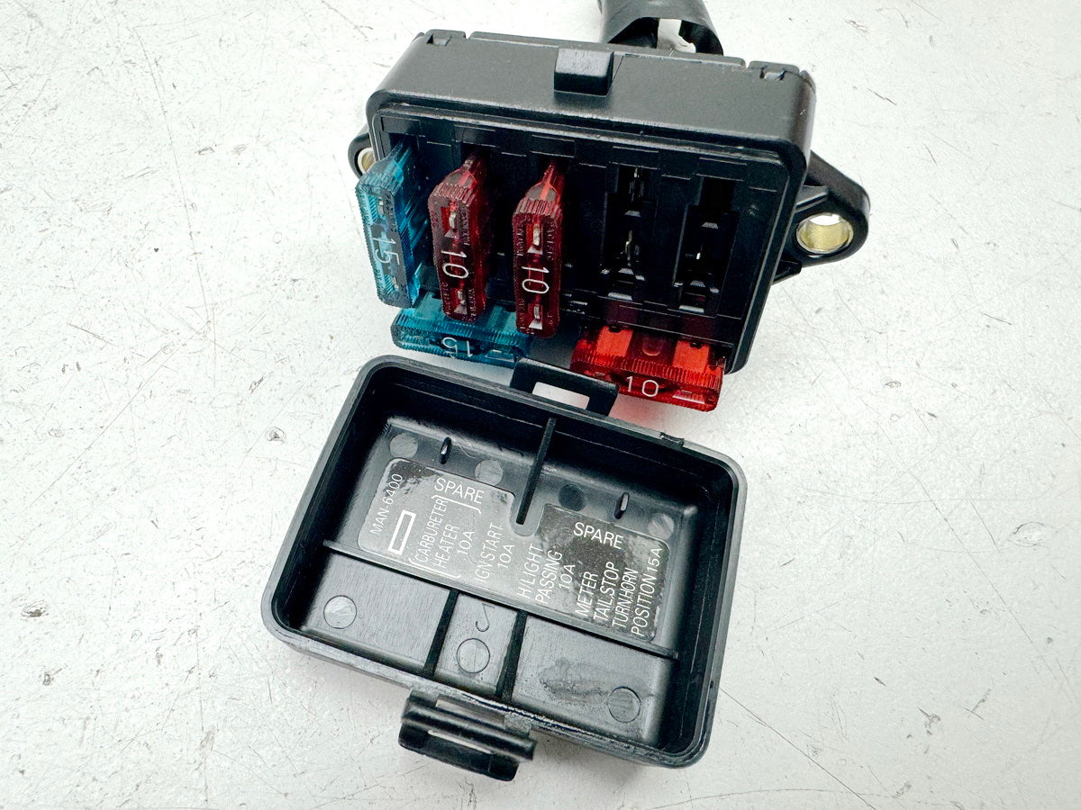 HONDA NX 650 RD08 DOMINATOR Fuse Box Cover