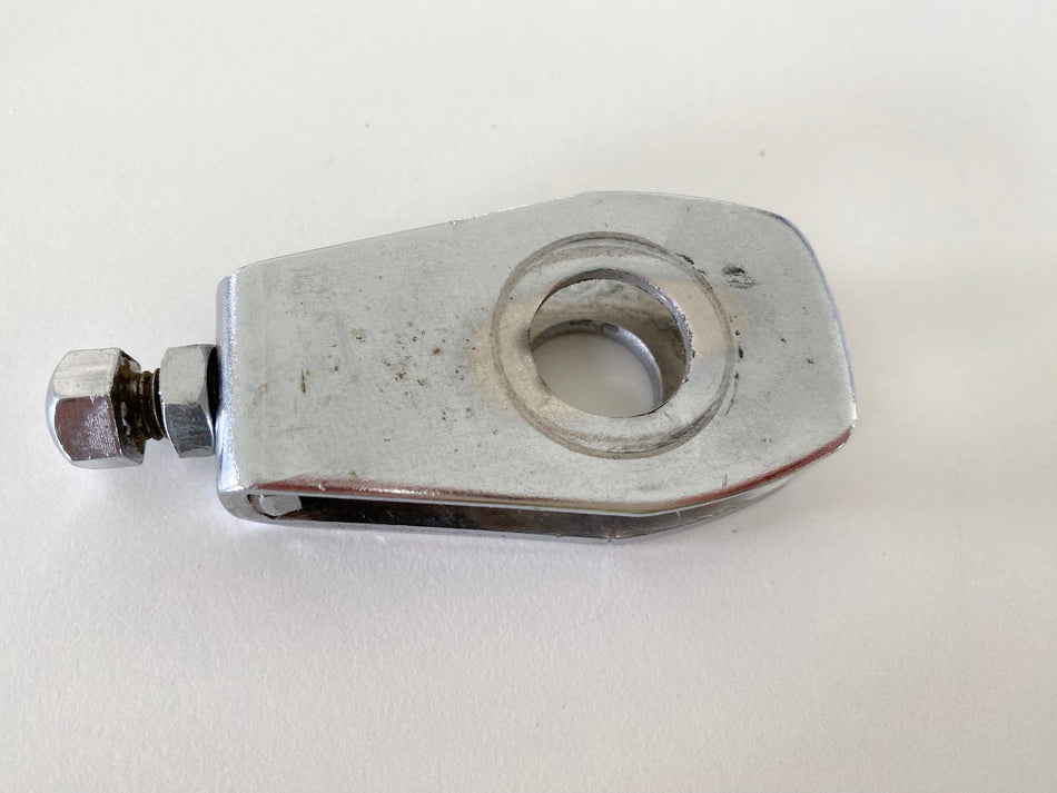 SUZUKI LS 650 NP41A/ B SAVAGE Riemenspanner links rechts Spanner Antriebsriemen