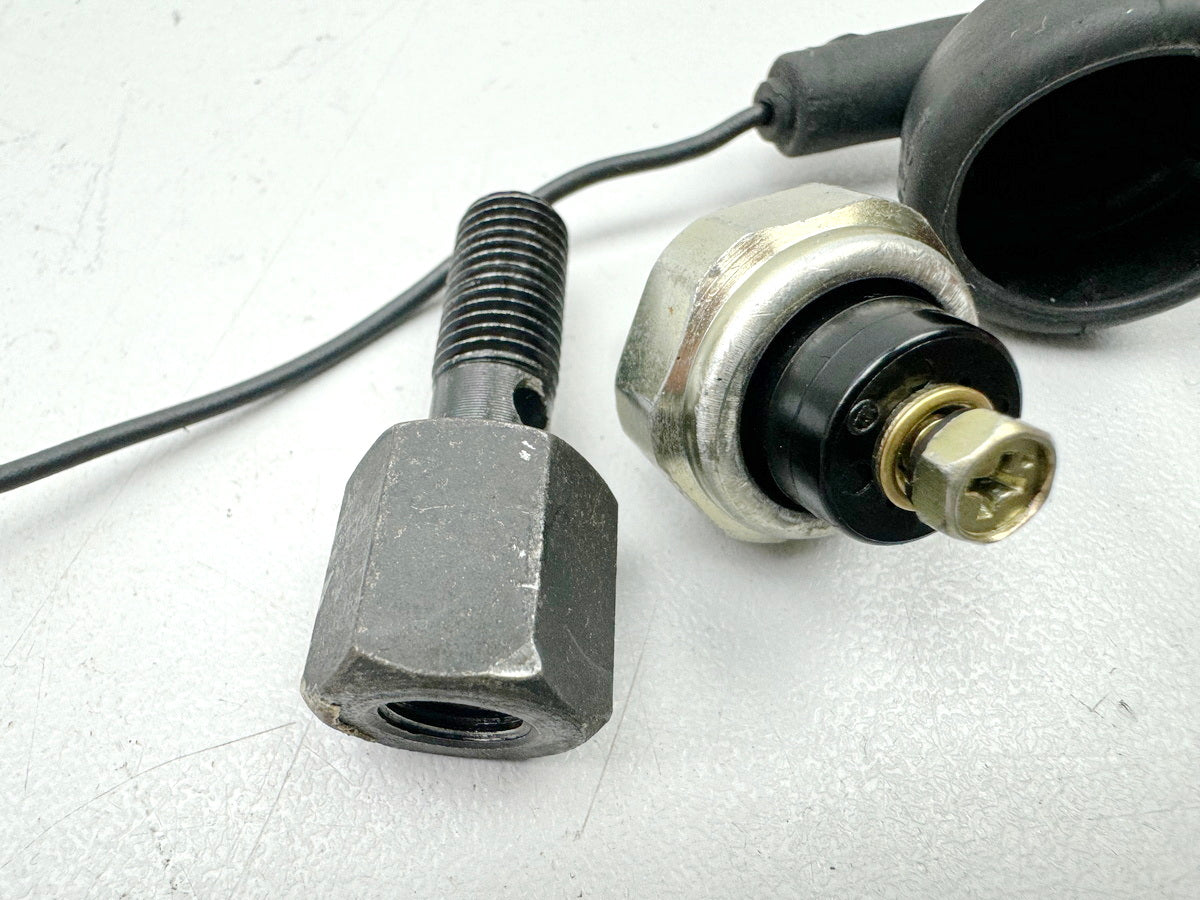 KAWASAKI EL 250 B Eliminator Oil Pressure Switch Holder Thread Engine Cable