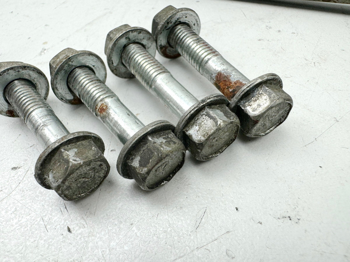 KAWASAKI EL 250 B Eliminator Halterung Motor Achse Schrauben Motorhalter