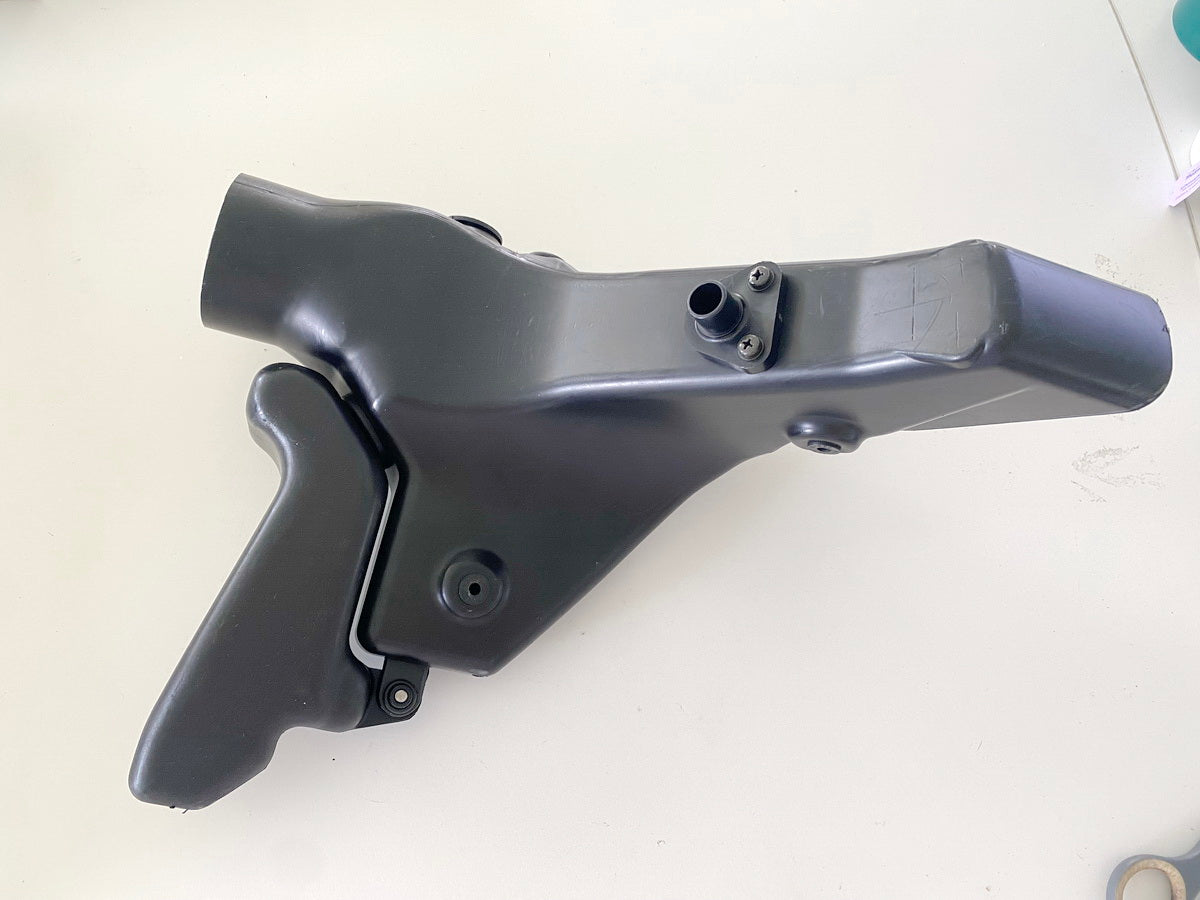 KAWASAKI ZX-6R ZX600J 636 A Air Duct Left Intake Duct Ram Air Scoop