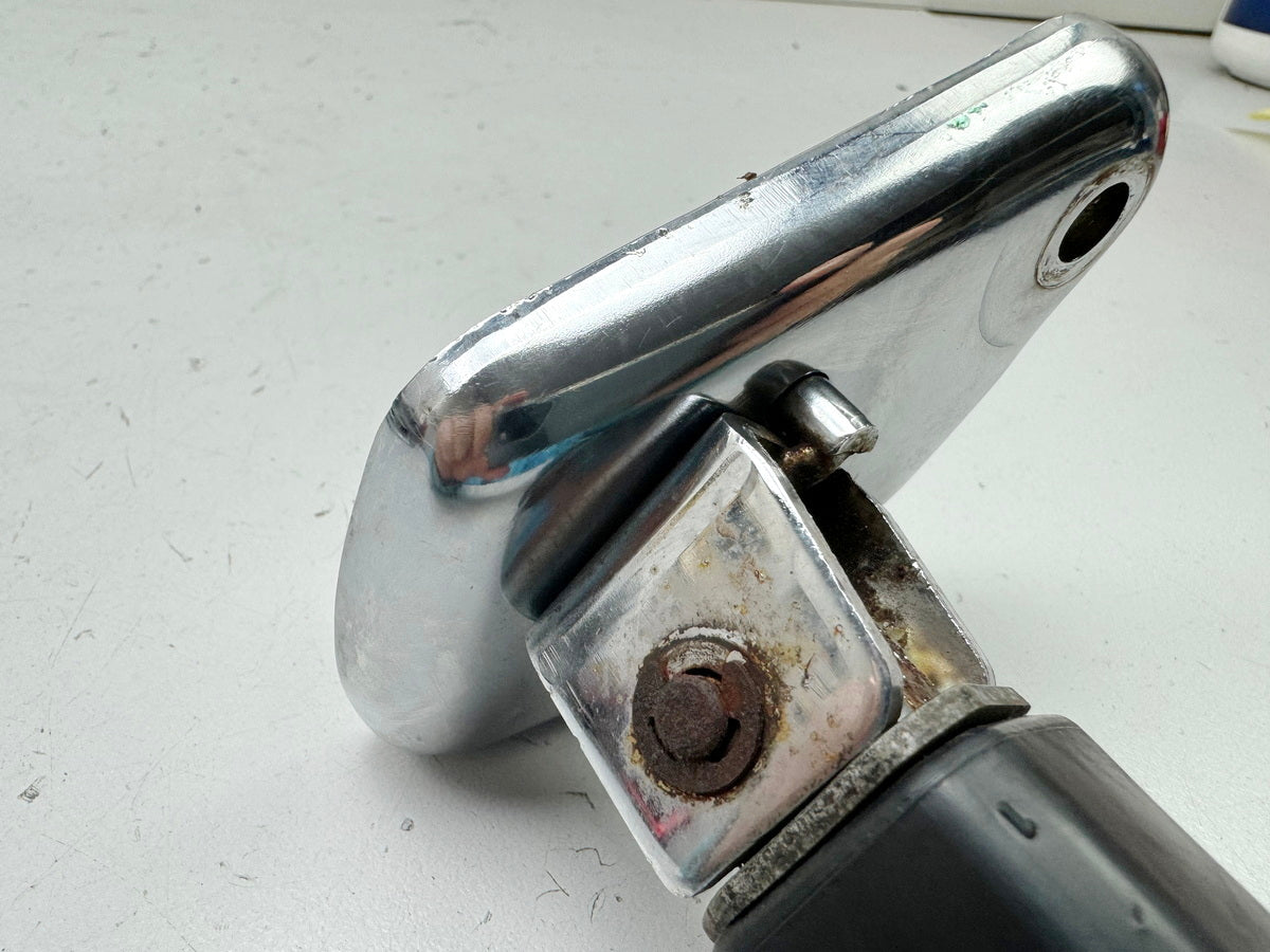 KAWASAKI EL 250 B Eliminator reposapiés, asiento trasero izquierdo, soporte de reposapiés