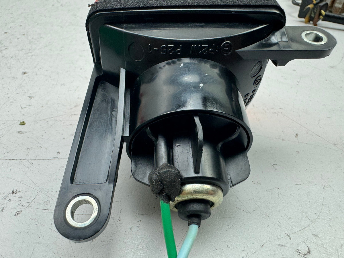 HONDA NX 650 RD08 DOMINATOR Blinker rechts vorn original Blinkerglas Sockel