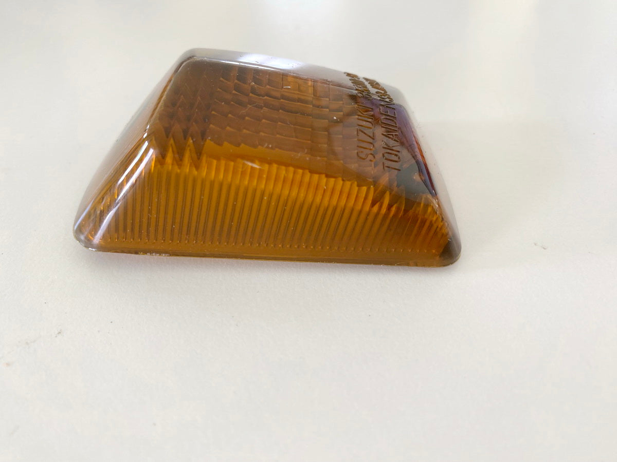 SUZUKI GSX-R 1100 Cristal intermitente Carcasa intermitente Cubierta cristal intermitente original NUEVO