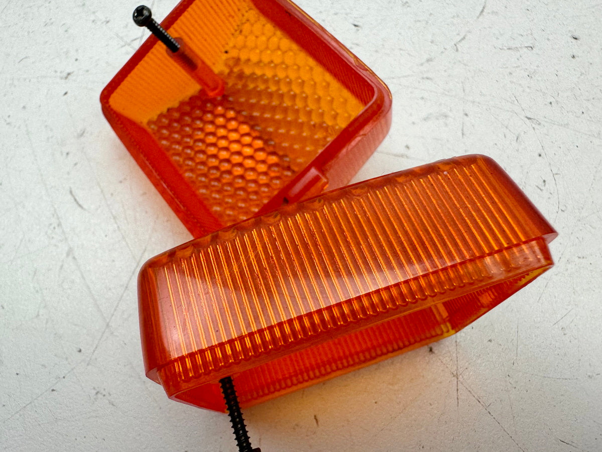 HONDA NX 650 RD08 DOMINATOR Blinkerglas original für Blinker hinten 2 Stück