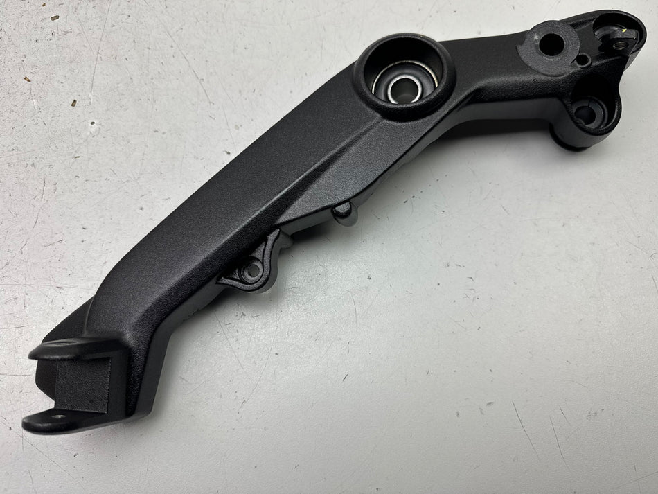 DUCATI Scrambler 800 Classic K100 AA Fußrastenplatte re. Halter Fußraste Träger