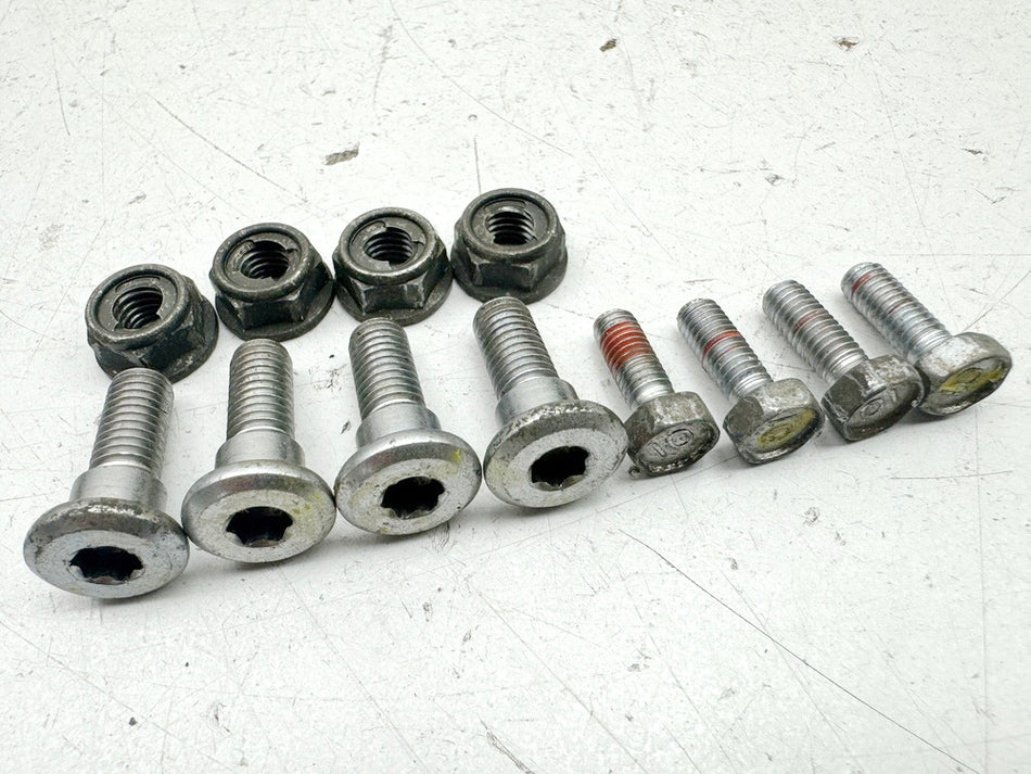 HONDA NX 650 RD08 DOMINATOR Schrauen Bremsscheibe vorn hinten Muttern für Felge