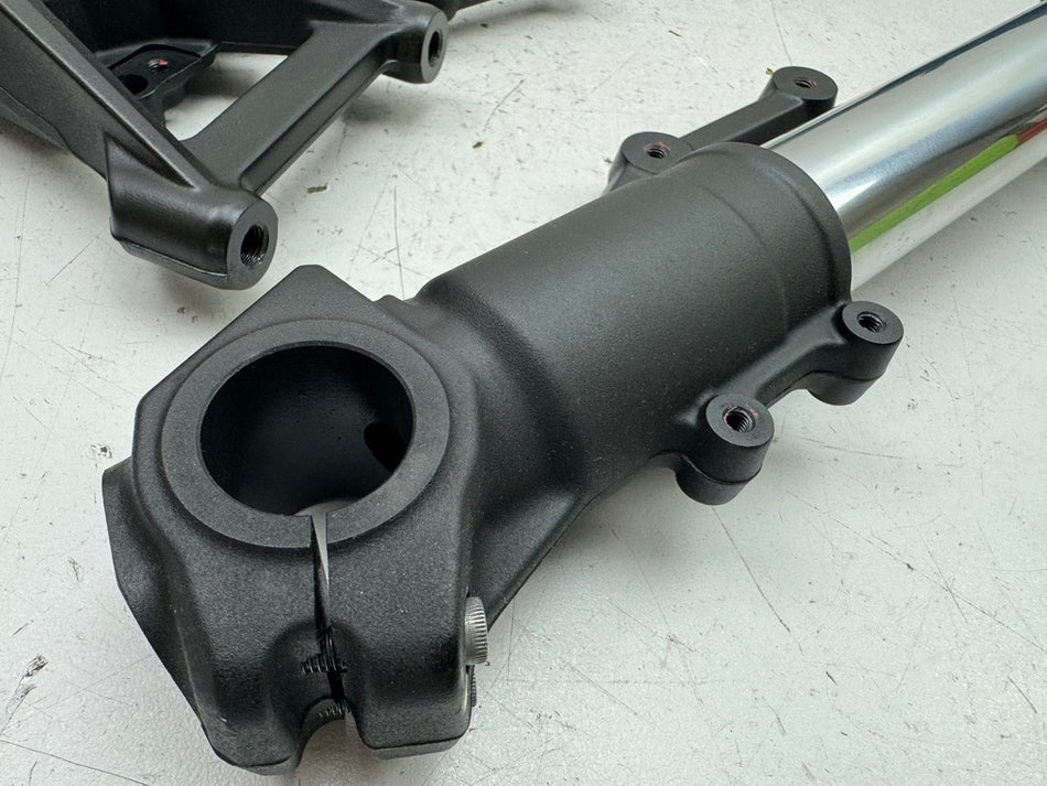 DUCATI Scrambler 800 Classic K100  Gabel Gabelholme Gabelbrücke unten unfallfrei