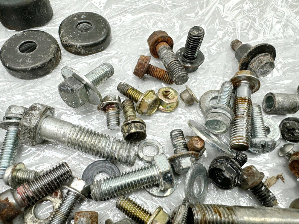 KAWASAKI EL 250 B Eliminator  Screws Nuts Brackets Small Parts (for frame)
