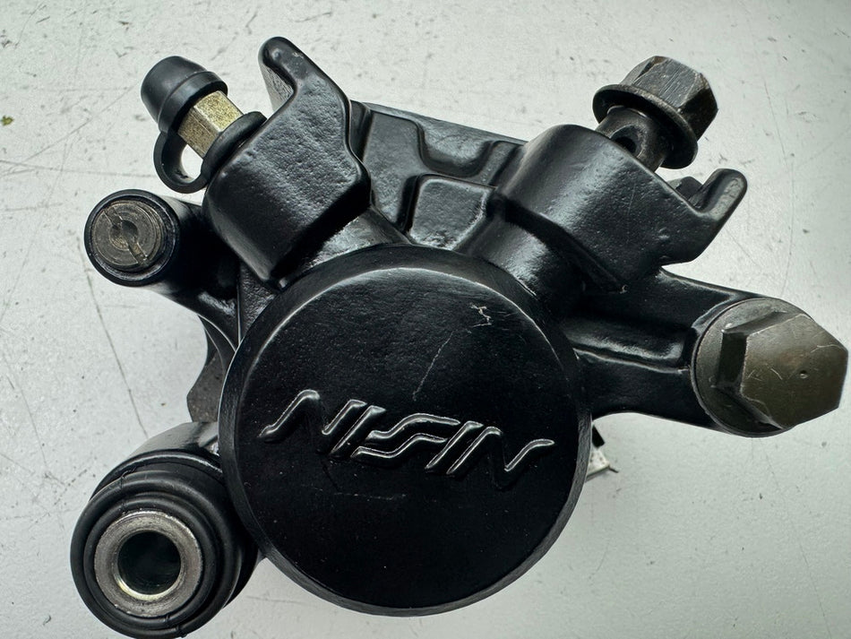 HONDA NX 650 RD08 DOMINATOR Bremssattel hinten Nissin Bremszange Bremskolben