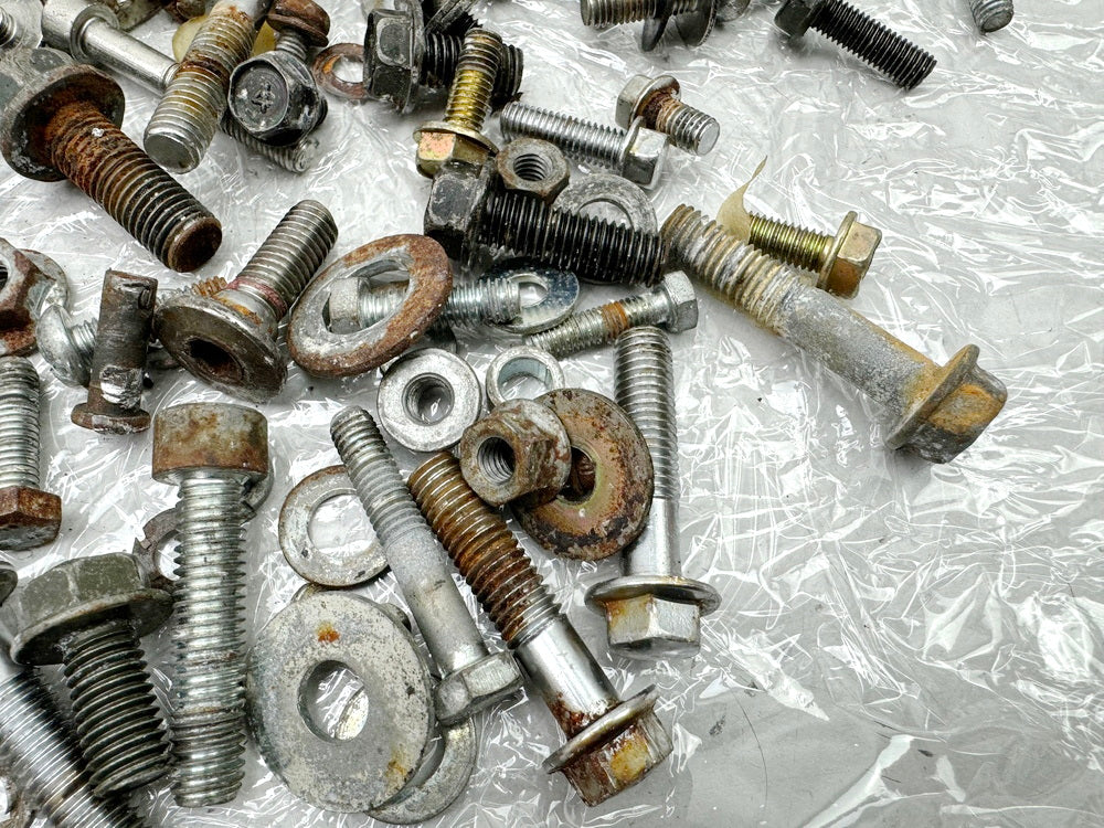 KAWASAKI EL 250 B Eliminator  Screws Nuts Brackets Small Parts (for frame)