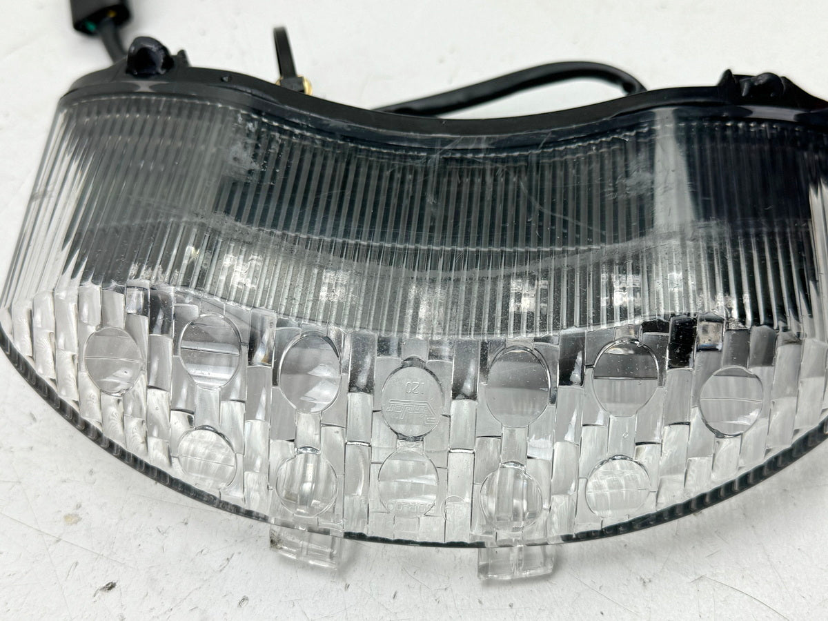 TRIUMPH SPEED TRIPLE 1050 R ABS NN01 Rücklicht original LED Rückleuchte Lampe