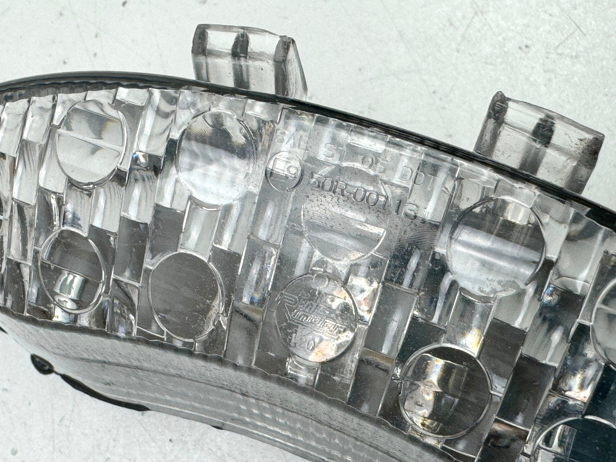 TRIUMPH SPEED TRIPLE 1050 R ABS NN01 Rücklicht original LED Rückleuchte Lampe