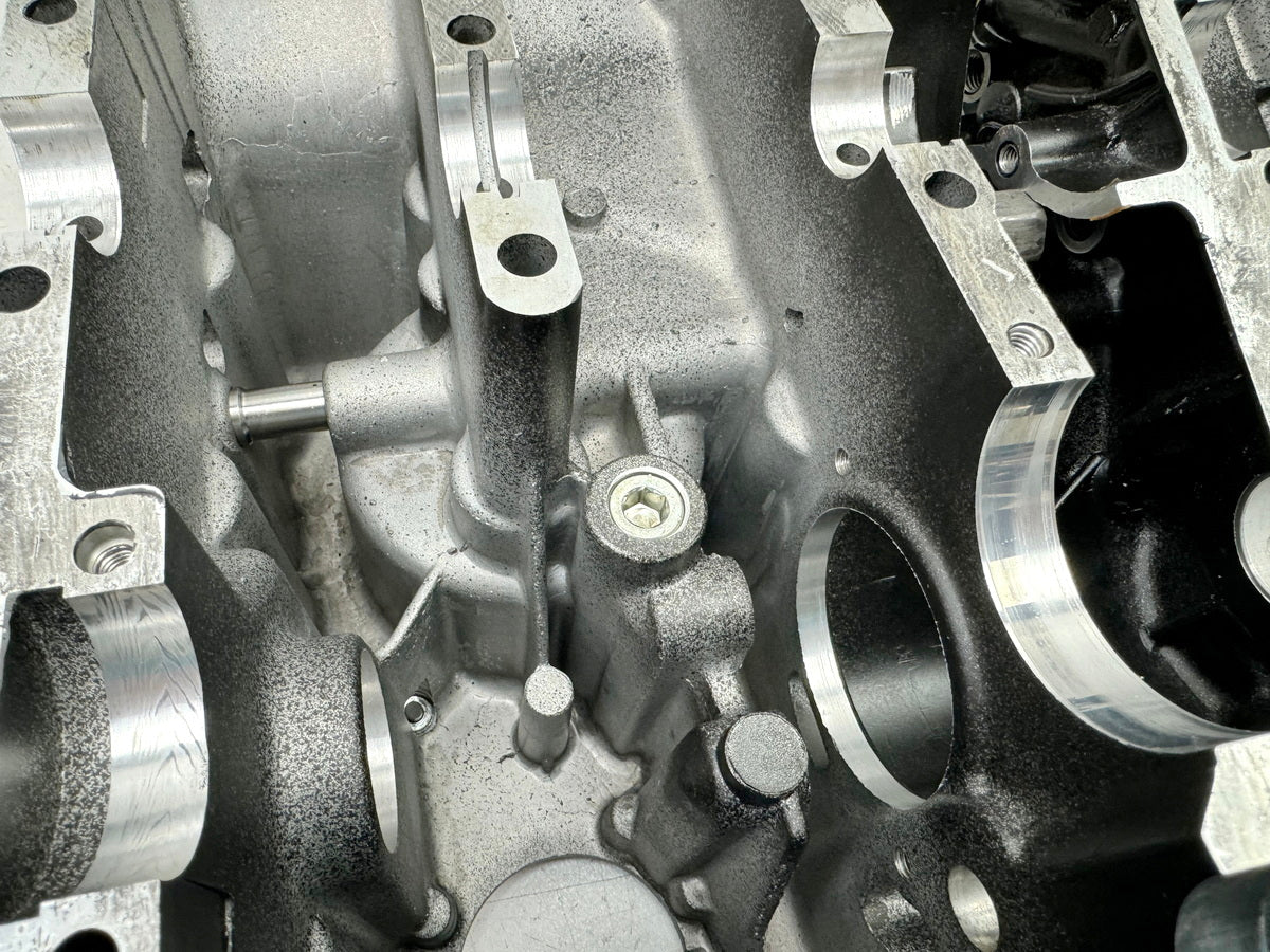 KAWASAKI EL 250 B Eliminator Engine Case Engine Block Crankcase