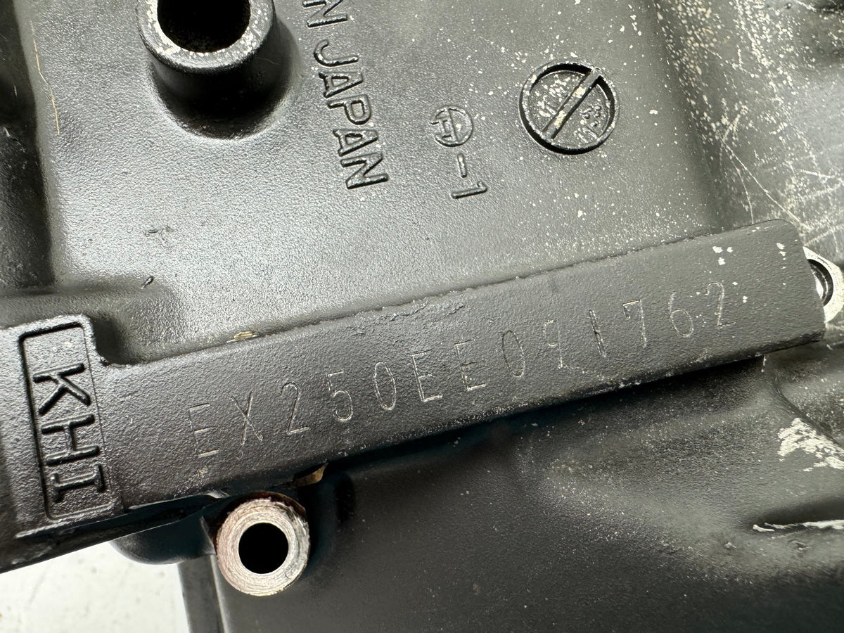 KAWASAKI EL 250 B Eliminator Engine Case Engine Block Crankcase