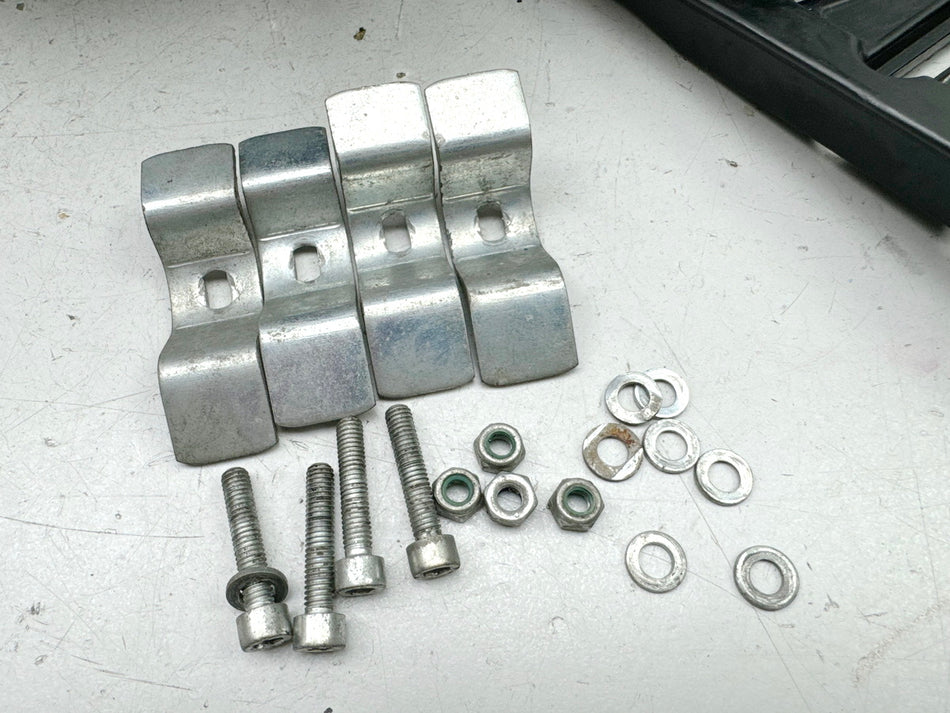 Topcase Trägerplatte Halterung universal Koffer (für Honda Yamaha Suzuki BMW)