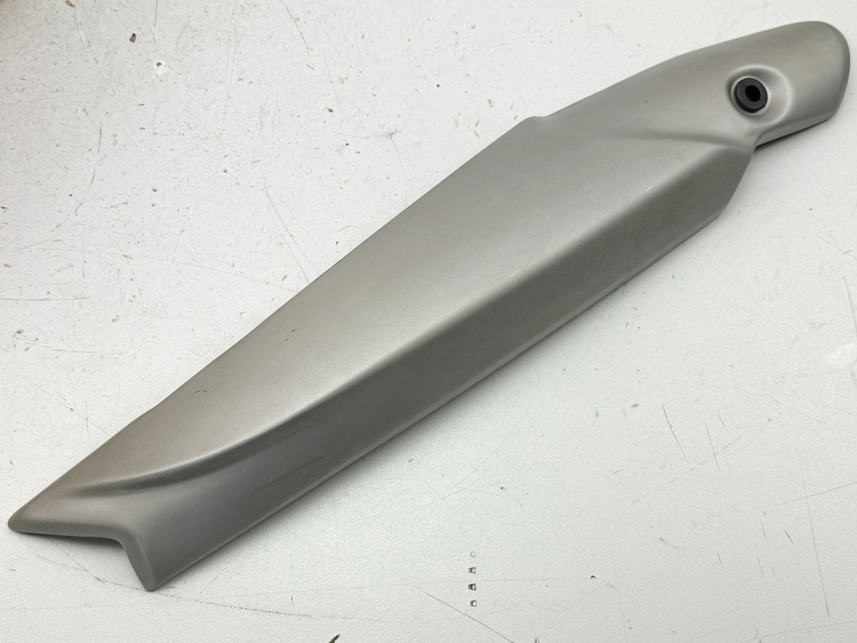 TRIUMPH SPEED TRIPLE 1050 R ABS NN01 Heat Shield Manifold Cover Trim