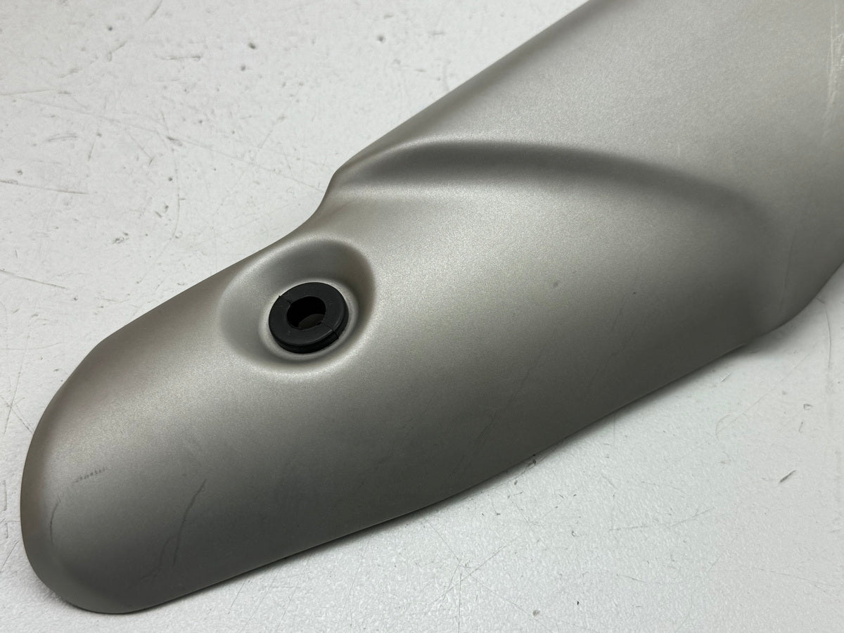 TRIUMPH SPEED TRIPLE 1050 R ABS NN01 Heat Shield Manifold Cover Trim