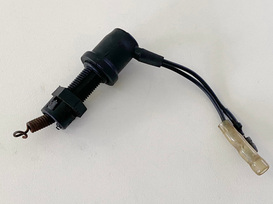 YAMAHA DT 125 R 4BL Interruptor de luz de freno trasero Interruptor de parada para cilindro maestro de freno de pie