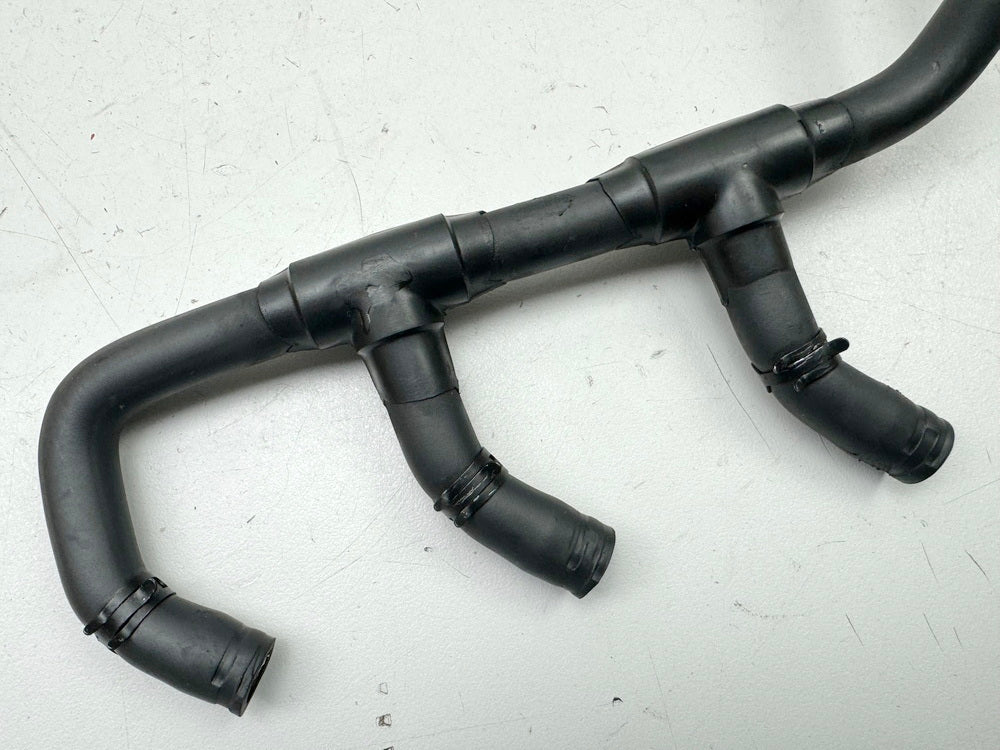 TRIUMPH SPEED TRIPLE 1050 R ABS NN01 Secondary Air Valve Hose SAI Hose