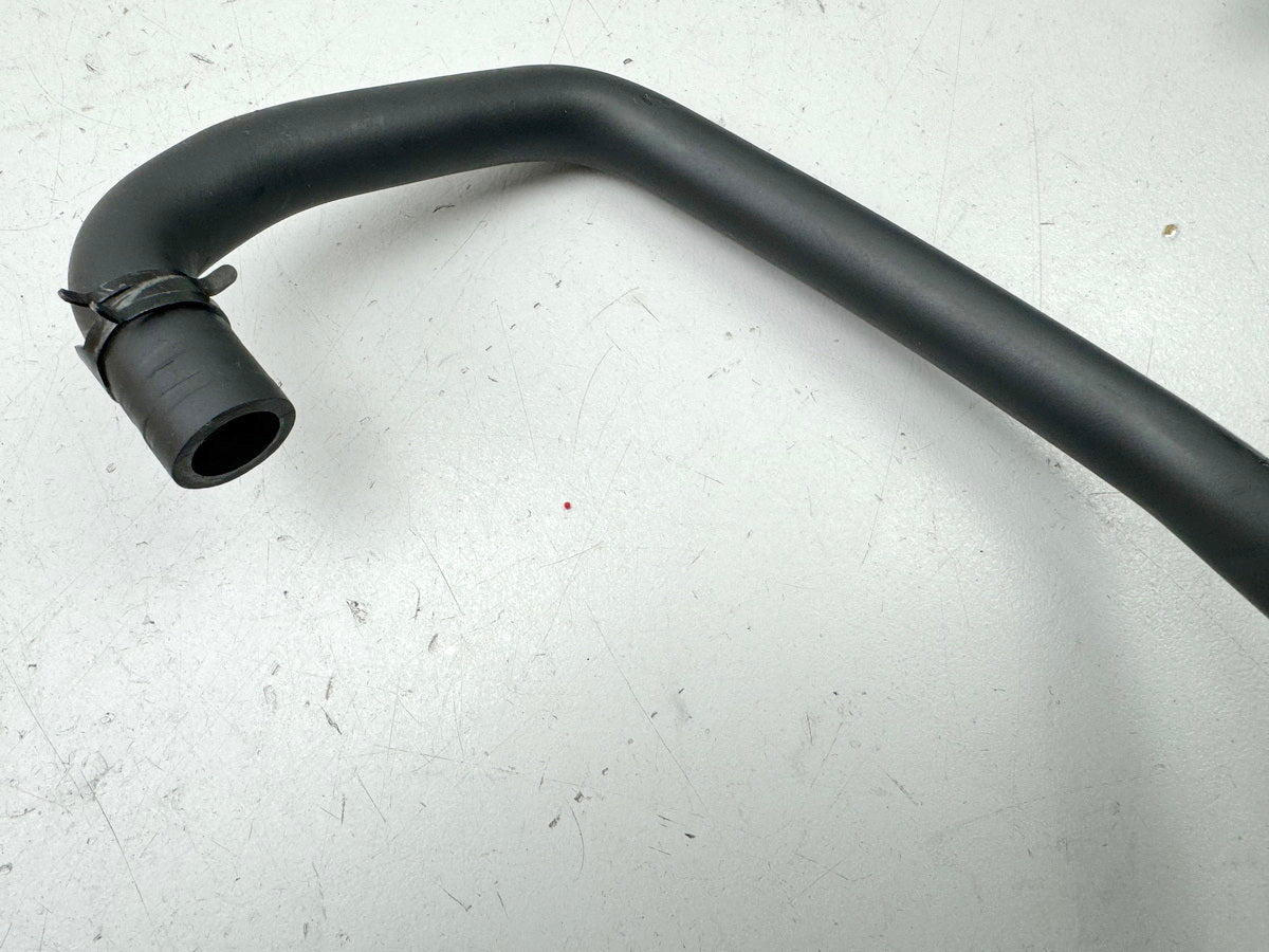 TRIUMPH SPEED TRIPLE 1050 R ABS NN01 Secondary Air Valve Hose SAI Hose