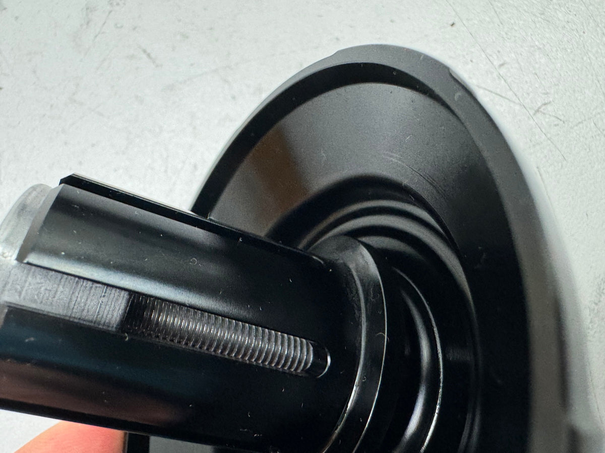 TRIUMPH SPEED TRIPLE 1050R ABS NN01 Abdeckung Felge Cover Blende außen Deckel