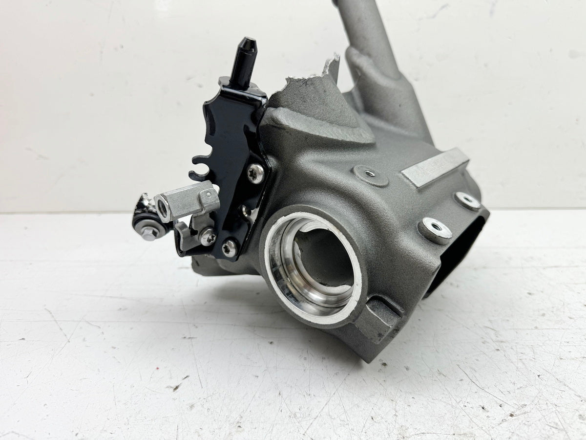 TRIUMPH SPEED TRIPLE 1050 R ABS NN01 Chasis y Documentación de Chasis Documentos COC