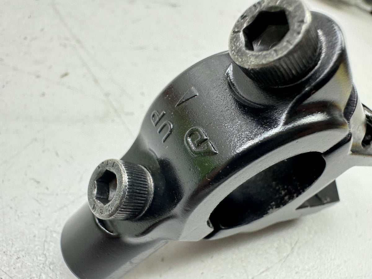 TRIUMPH SPEED TRIPLE 1050 R ABS NN01 Soporte embrague Maneta embrague