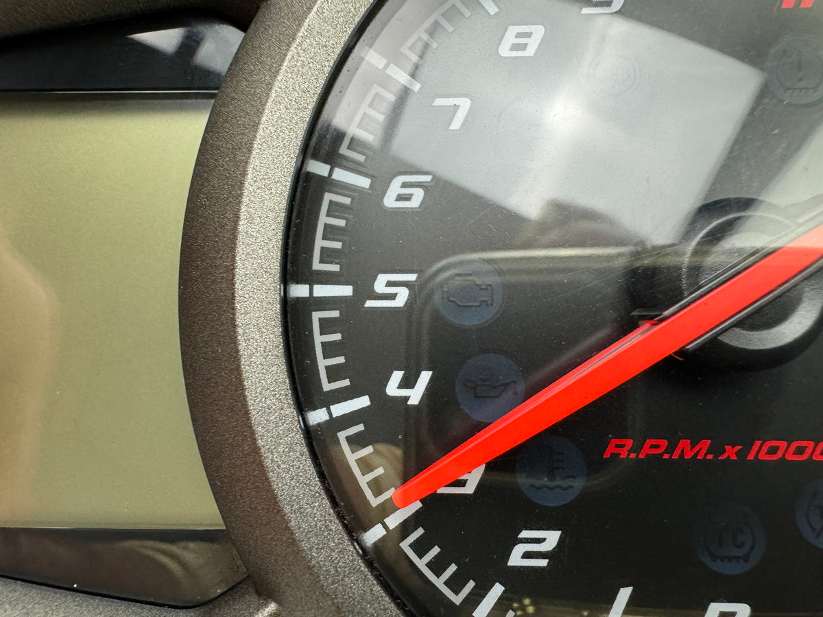 TRIUMPH SPEED TRIPLE 1050 R ABS NN01 Speedometer Instrument Cluster