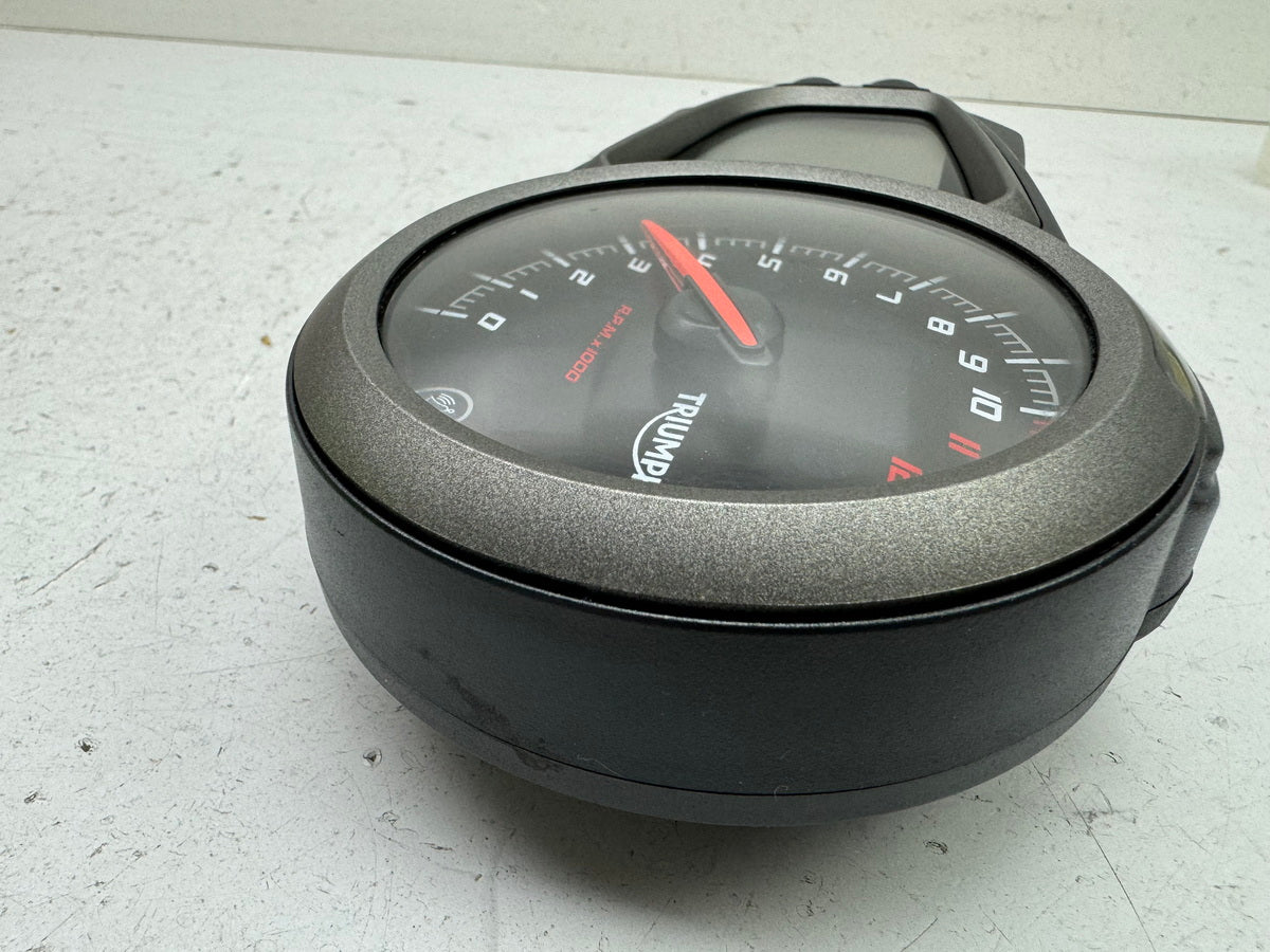 TRIUMPH SPEED TRIPLE 1050 R ABS NN01 Speedometer Instrument Cluster