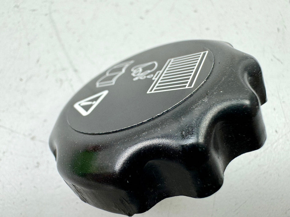 TRIUMPH SPEED TRIPLE 1050 R ABS NN01 Radiator Cap