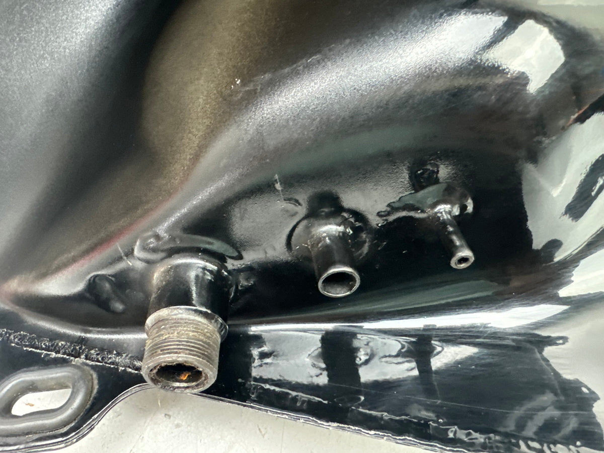 HONDA NX 650 RD08 DOMINATOR Tank Kraftstofftank Benzintank Fuel schwarz