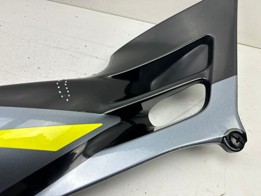 HONDA CBR 600 PC25 PC31 Rear Fairing Right Cover Rear Side Panel