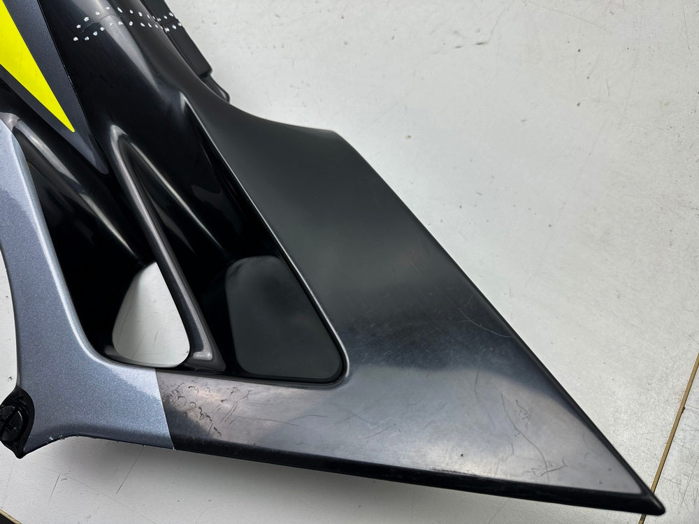 HONDA CBR 600 PC25 PC31 Rear Fairing Right Cover Rear Side Panel