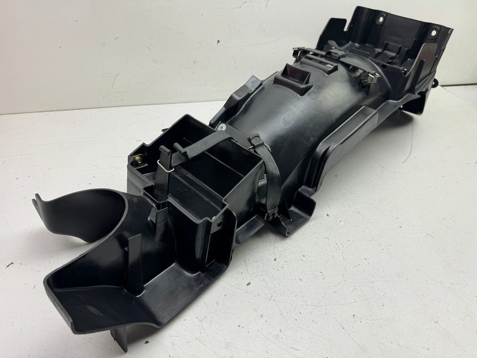 YAMAHA XJ 600S RJ01 DIVERSION Heckinnenverkleidung Kotflügel Radlauf Fender