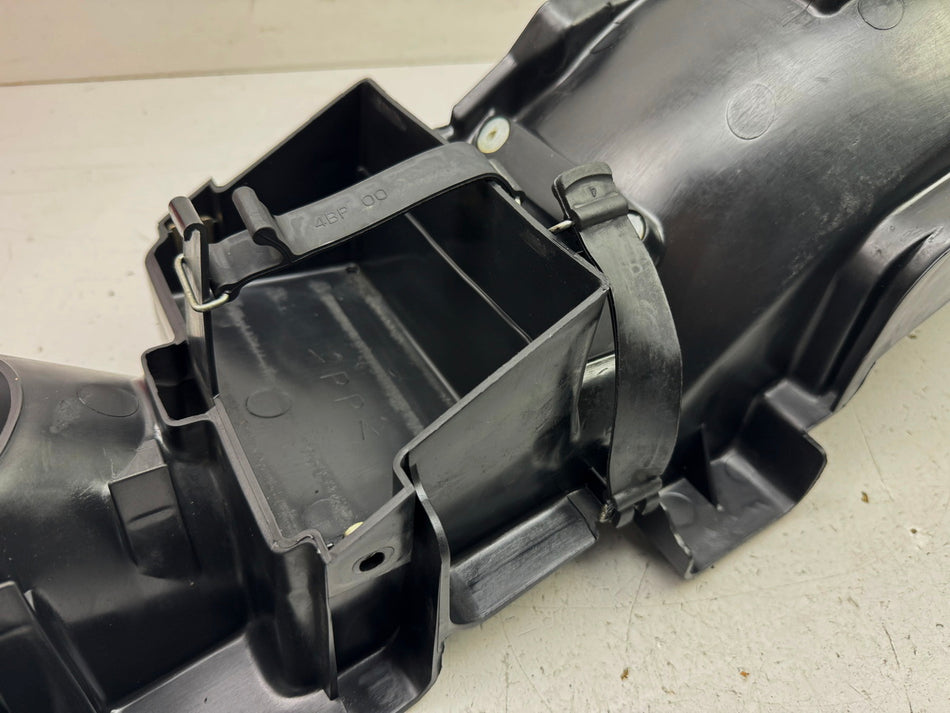 YAMAHA XJ 600S RJ01 DIVERSION Heckinnenverkleidung Kotflügel Radlauf Fender