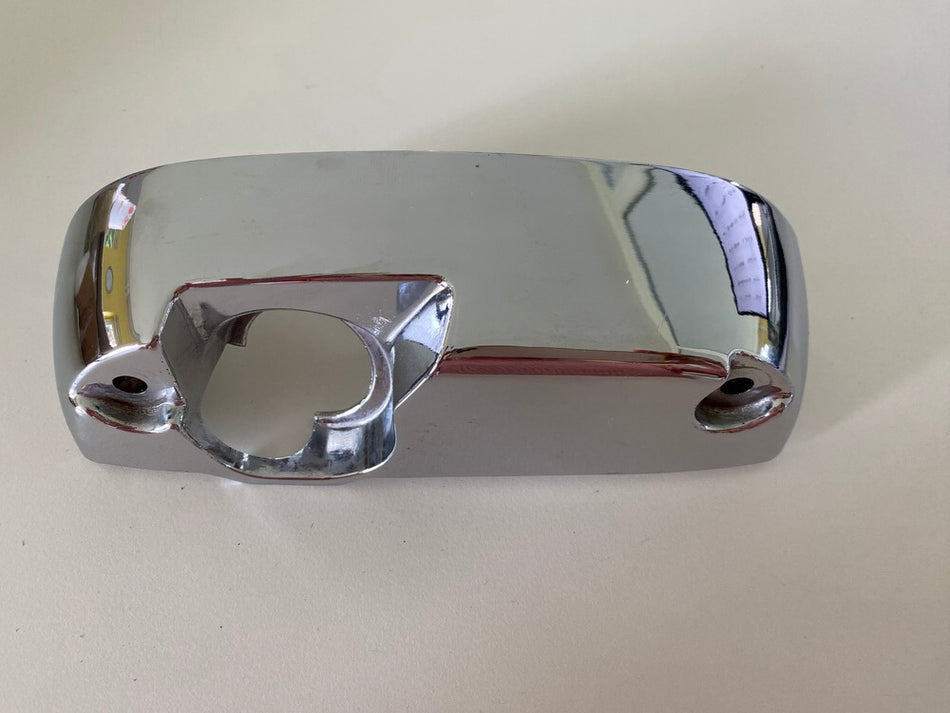SUZUKI VS 800 VS52A/ B INTRUDER Tapa culata Cover Cromo derecha delantera