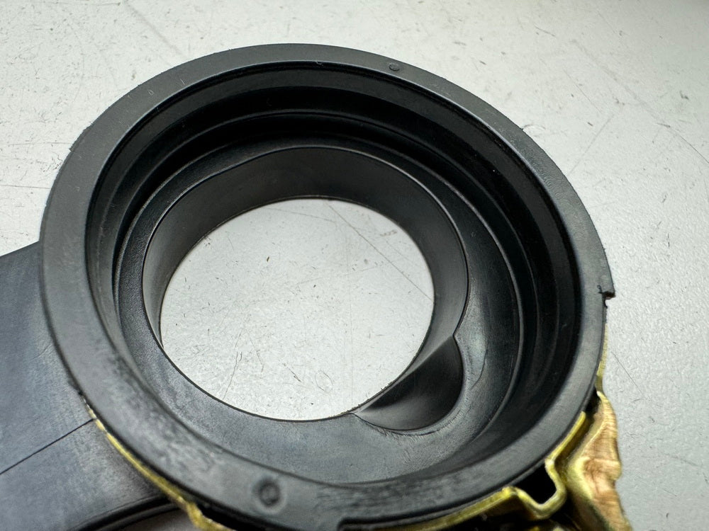 TRIUMPH SPEED TRIPLE 1050R ABS NN01 Intake Manifold, Intake Runner, Rubber Mounts for Engine