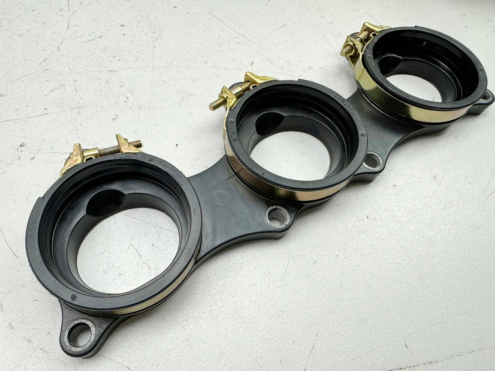 TRIUMPH SPEED TRIPLE 1050R ABS NN01 Intake Manifold, Intake Runner, Rubber Mounts for Engine