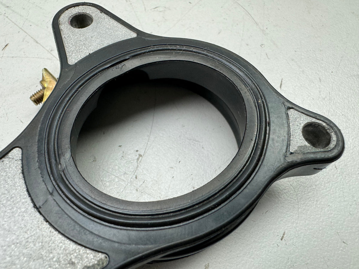 TRIUMPH SPEED TRIPLE 1050R ABS NN01 Intake Manifold, Intake Runner, Rubber Mounts for Engine