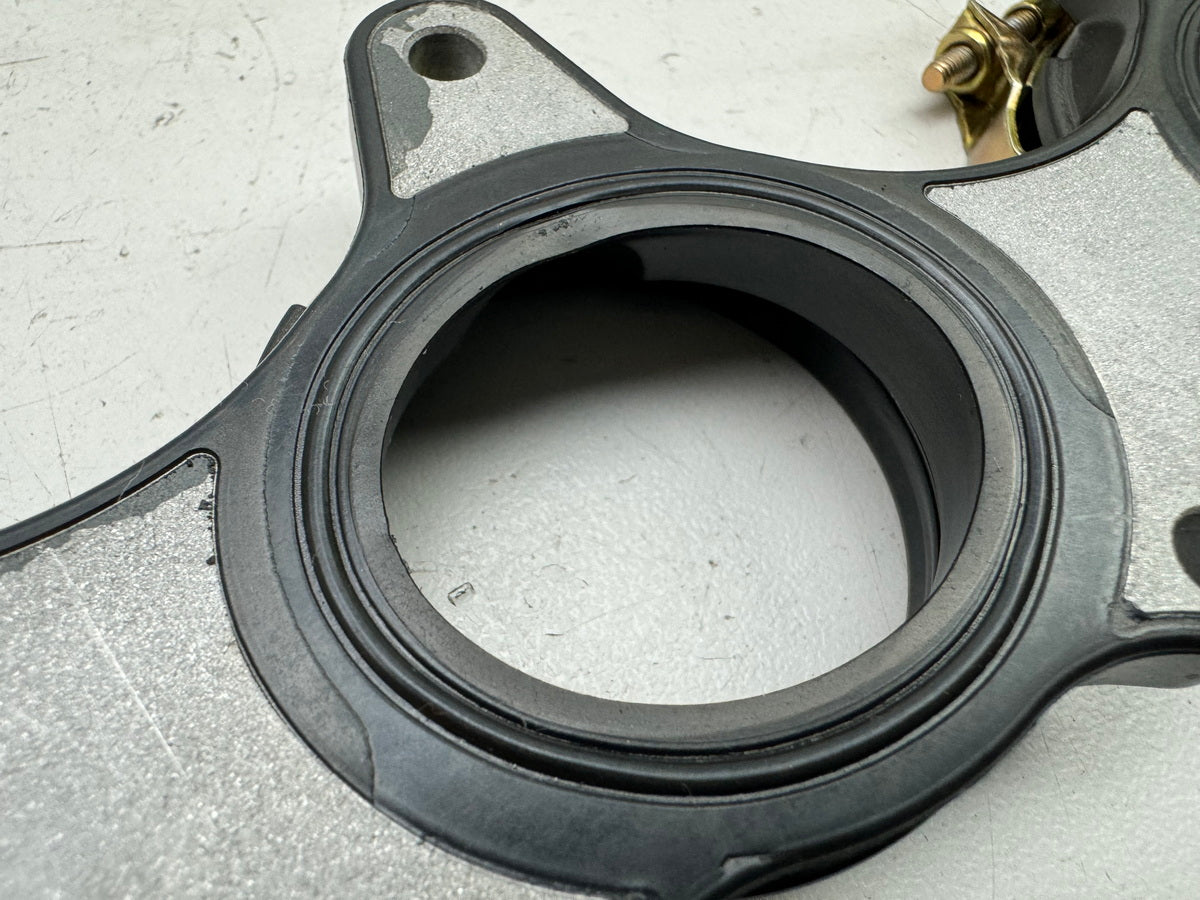 TRIUMPH SPEED TRIPLE 1050R ABS NN01 Intake Manifold, Intake Runner, Rubber Mounts for Engine