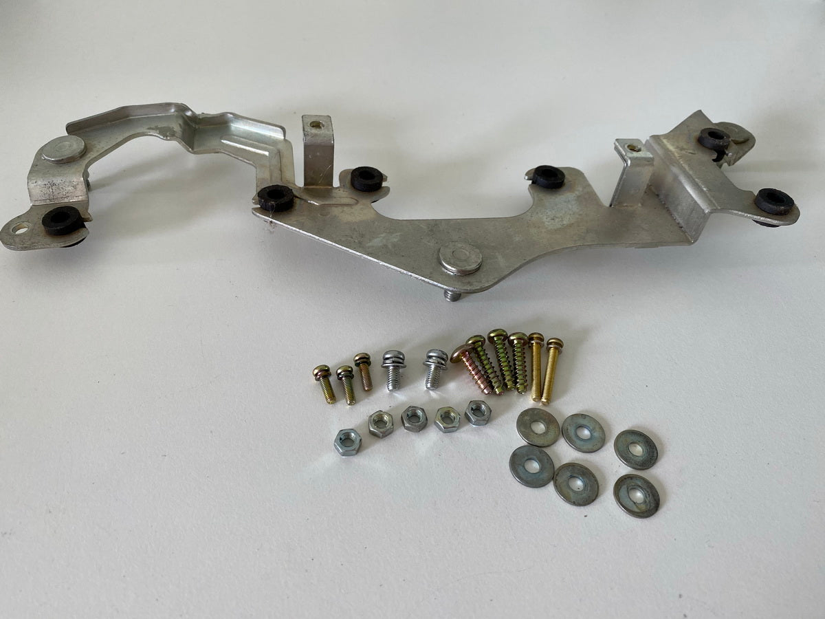 TRIUMPH SPRINT ST T695 955i Soporte Cuentakilómetros Placa de Soporte