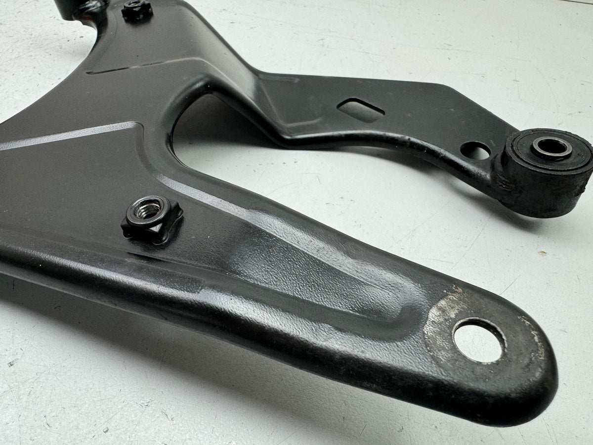BMW C1 125 200 ABS Eje basculante Soporte de motor Soporte para motor Eje auxiliar basculante