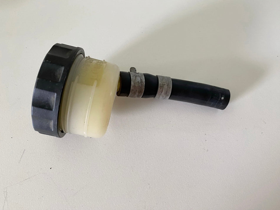 TRIUMPH SPRINT ST T695 955i Bremsflüssigkeitsbehälter hinten