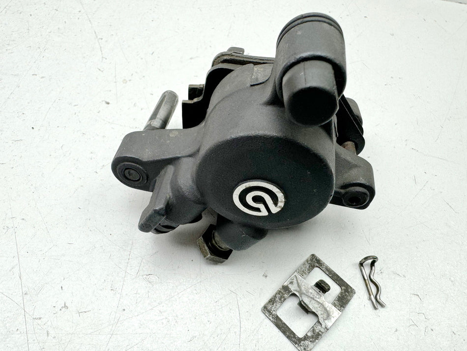 BMW C1 125 200 ABS Pinza de freno trasera Brembo Pistón de freno limpiado