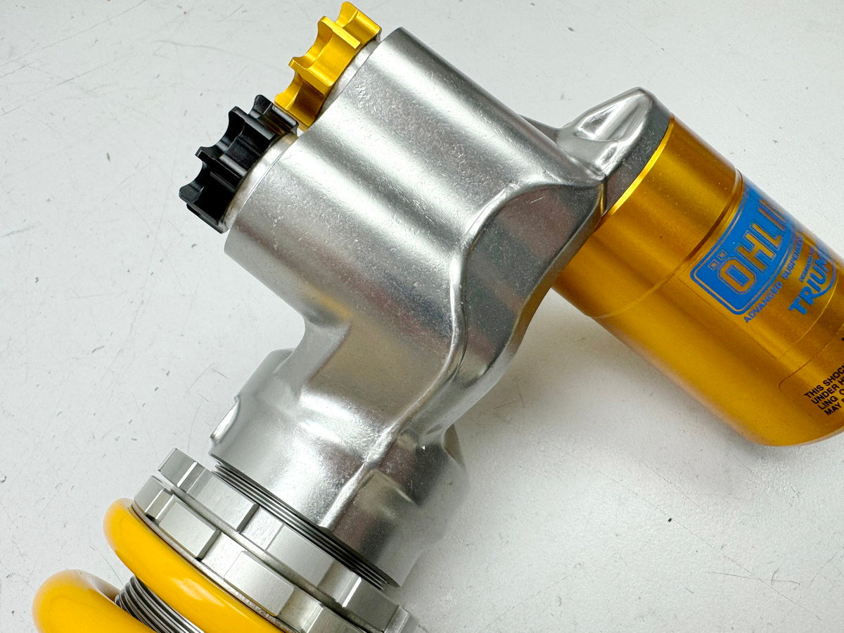 TRIUMPH SPEED TRIPLE 1050 R ABS NN01 Federbein Öhlins TTX Stoßdämpfer hinten